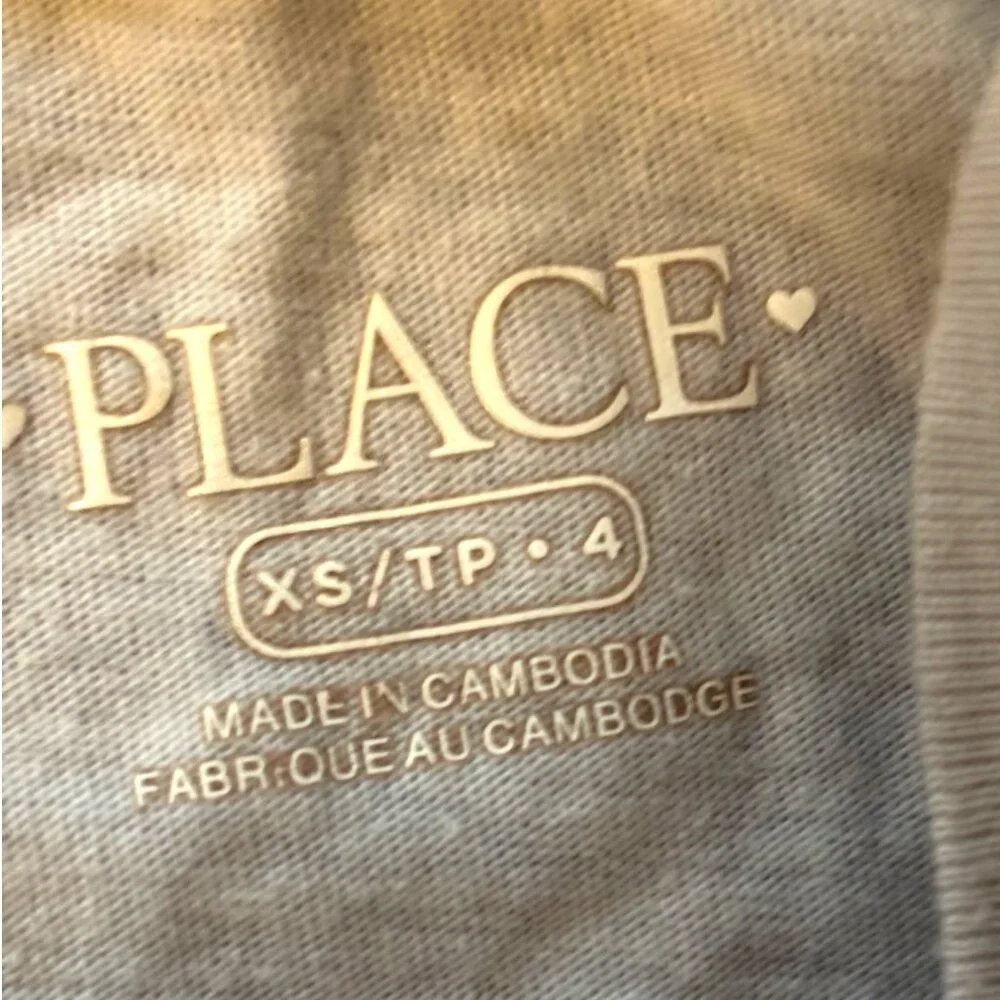 Children's Place girl's gray graphic trendy girl short‎ sleeve tee shirt sz XS 4